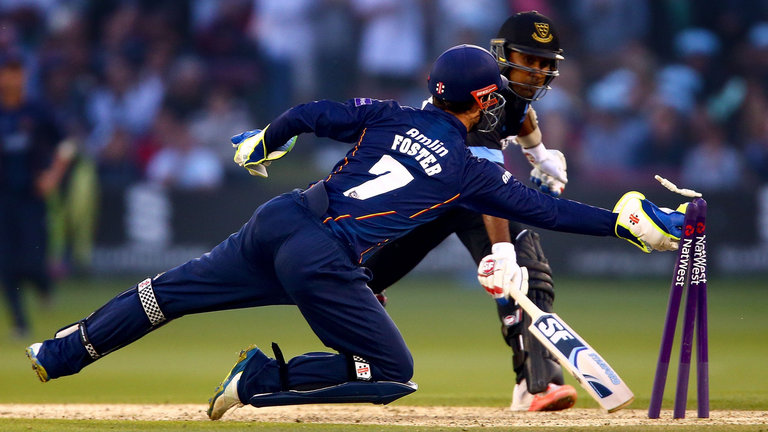 james-foster-essex-t20-blast-stumping_3742123